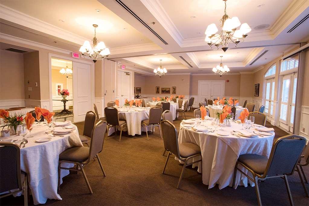 Hotel Vallea Bromont Restaurant photo