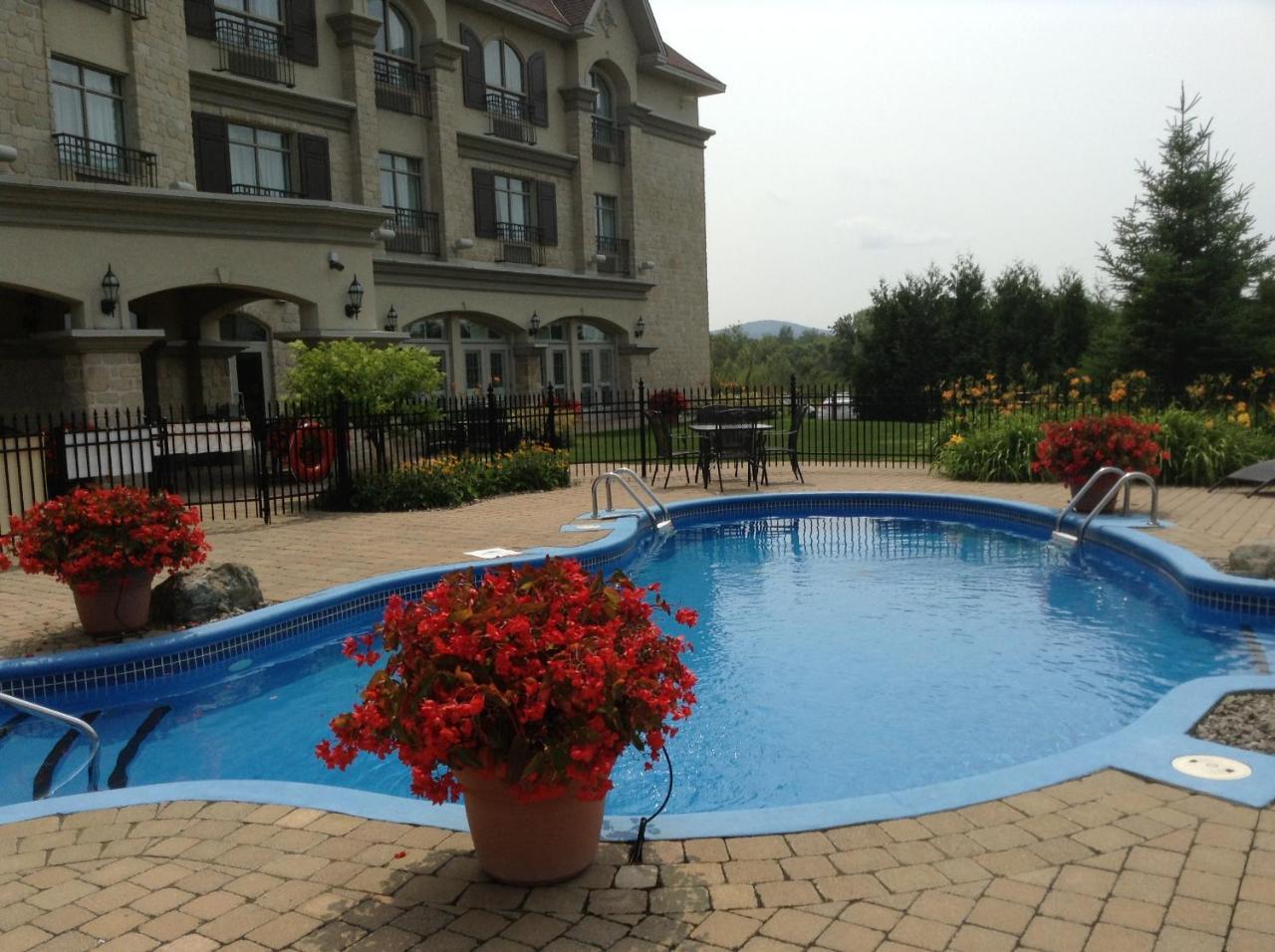 Hotel Vallea Bromont Exterior photo