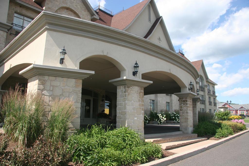 Hotel Vallea Bromont Exterior photo