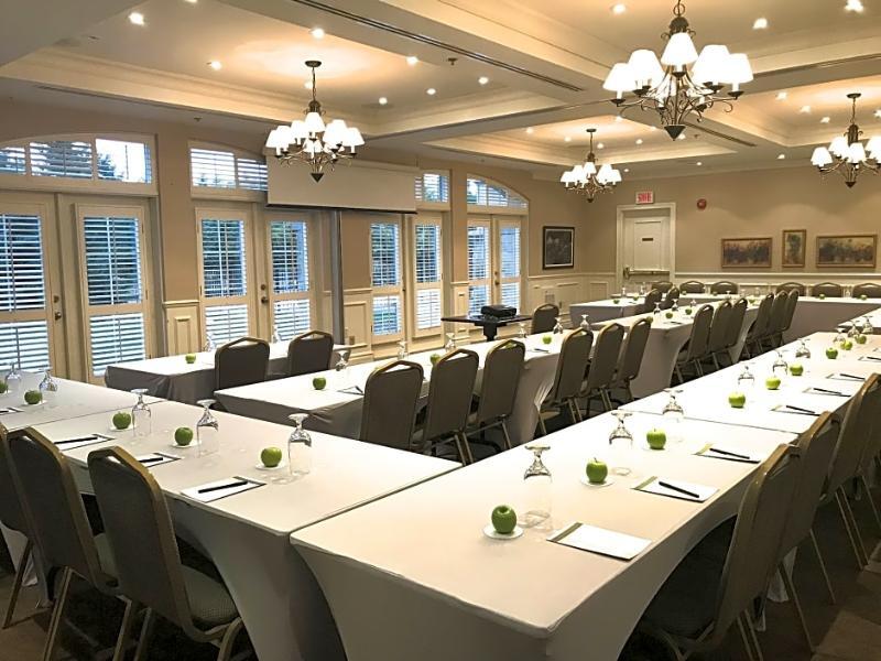 Hotel Vallea Bromont Exterior photo