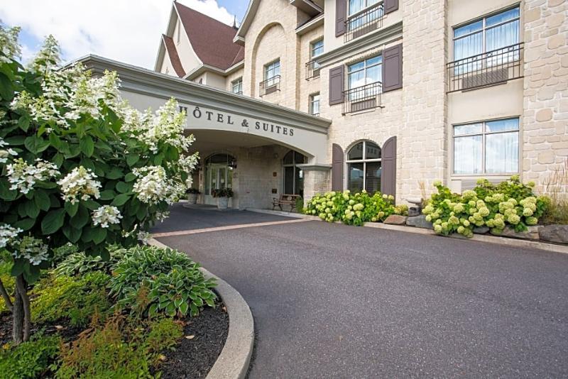 Hotel Vallea Bromont Exterior photo