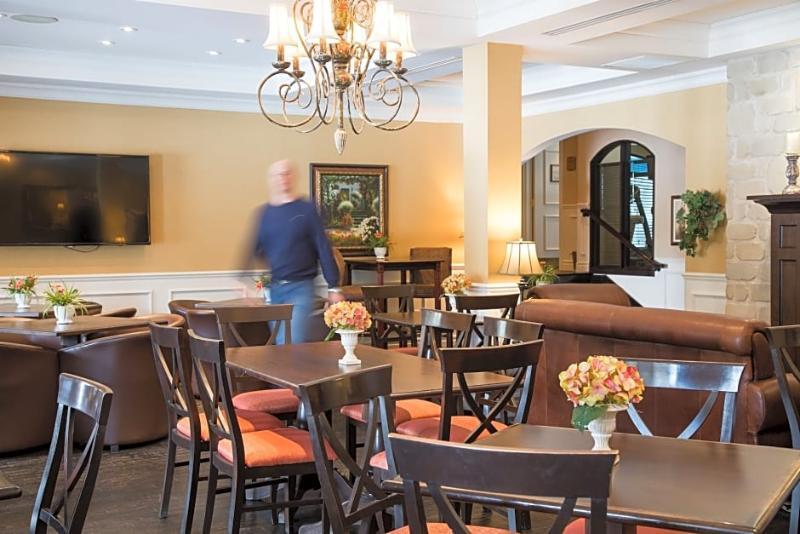 Hotel Vallea Bromont Exterior photo